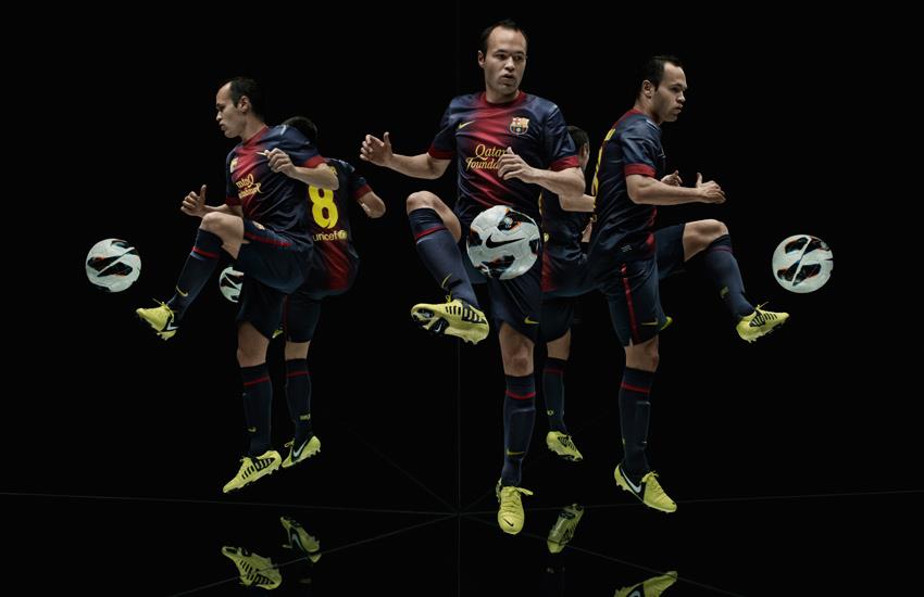 Iniesta: Không bao giờ cho phép tự hài lòng